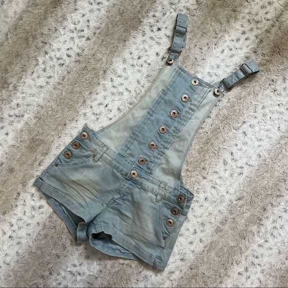 [5] Vintage Dunagrees | Parisian Collection | Light Wash Denim Overall Shorts - Picture 4 of 12